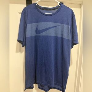 Nike Men’s Navy Blue Short Sleeve Graphic Tee